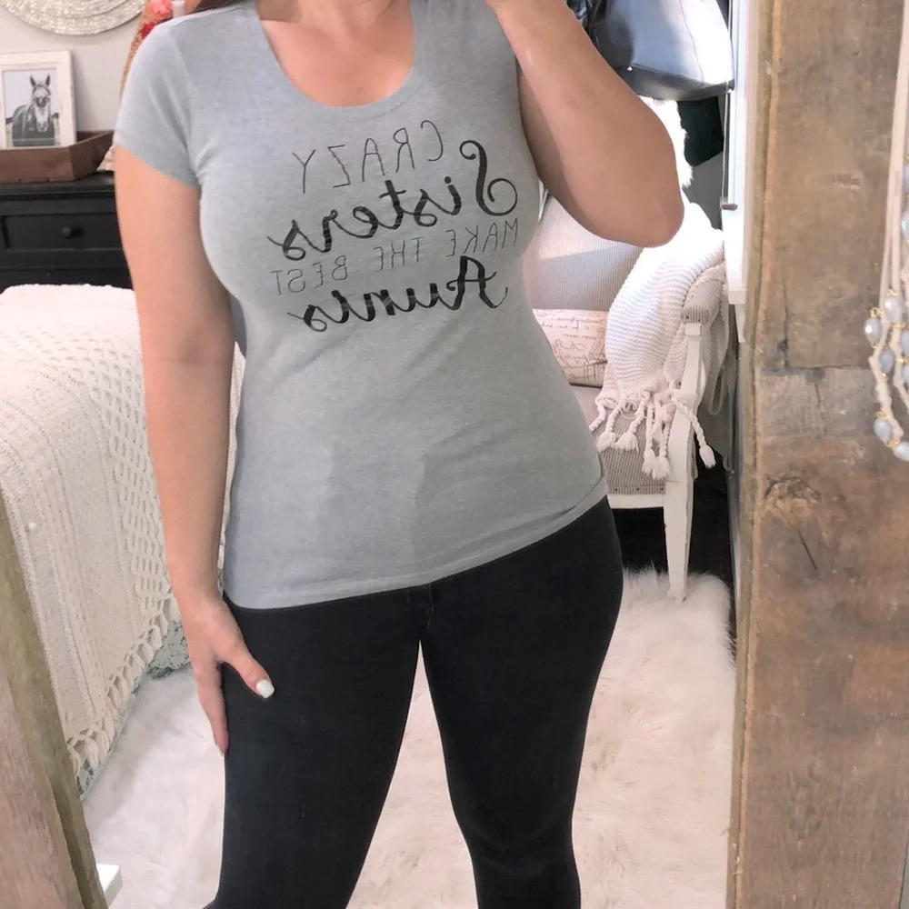 No boundaries size medium gray funny Aunt T-shirt